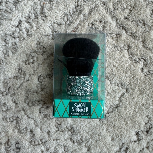 sweet and shimmer Other - Sweet and Shimmer Kabuki Brush